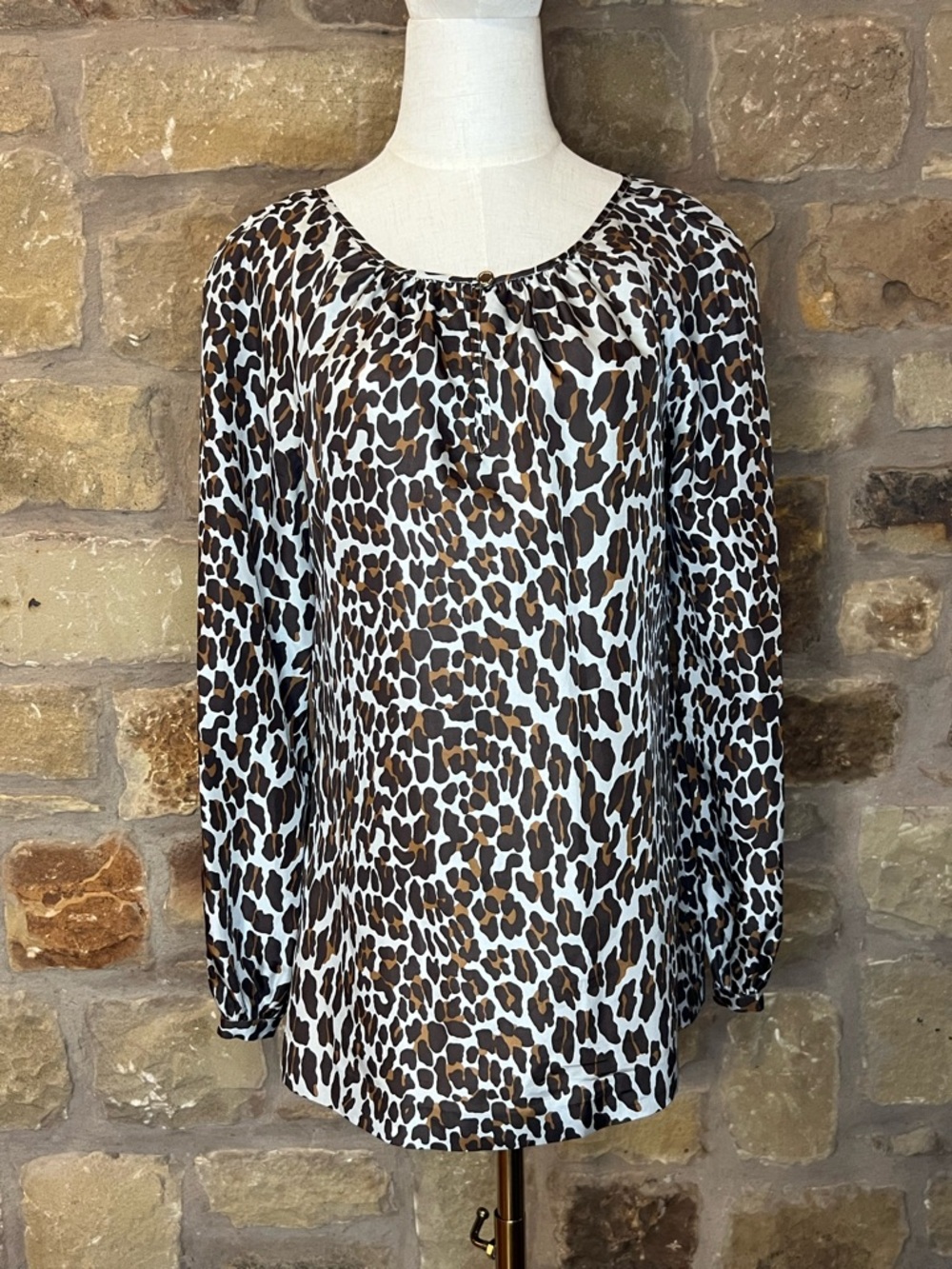 Tory Burch 100% Silk Leopard Print Habotai Blouse Size 4 Luxury Top